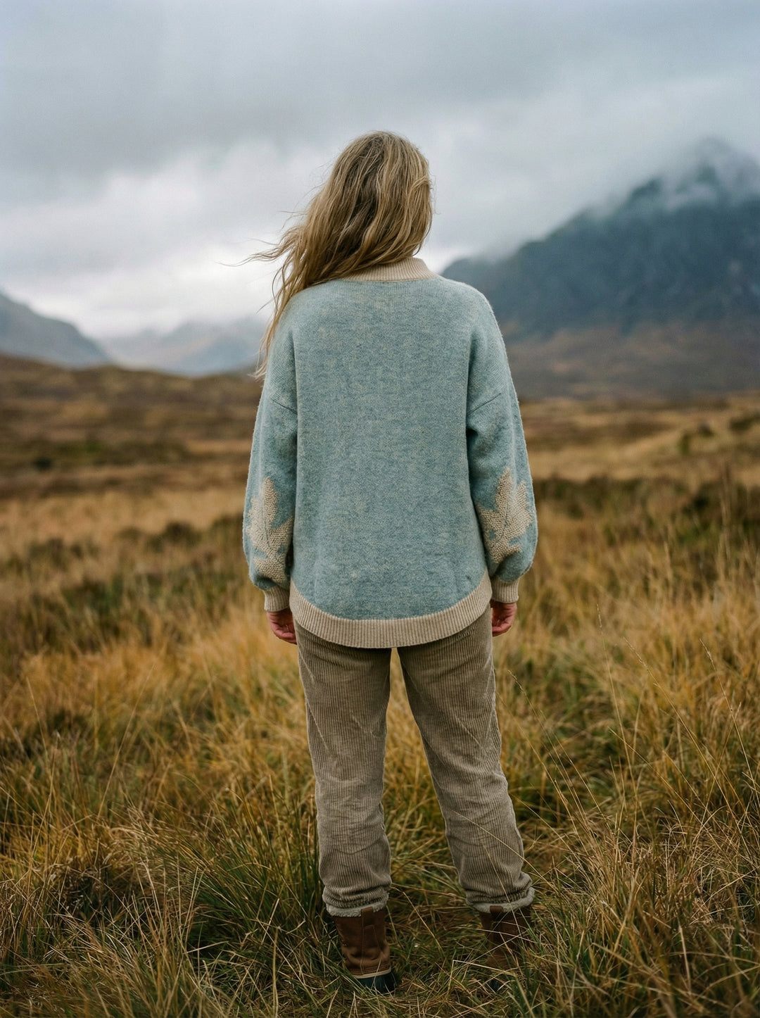 Luxury Embroidered Cashmere Blend Jumper – Oversized High-Low Knit with Puff Sleeves (UK 8-14) (Copy)