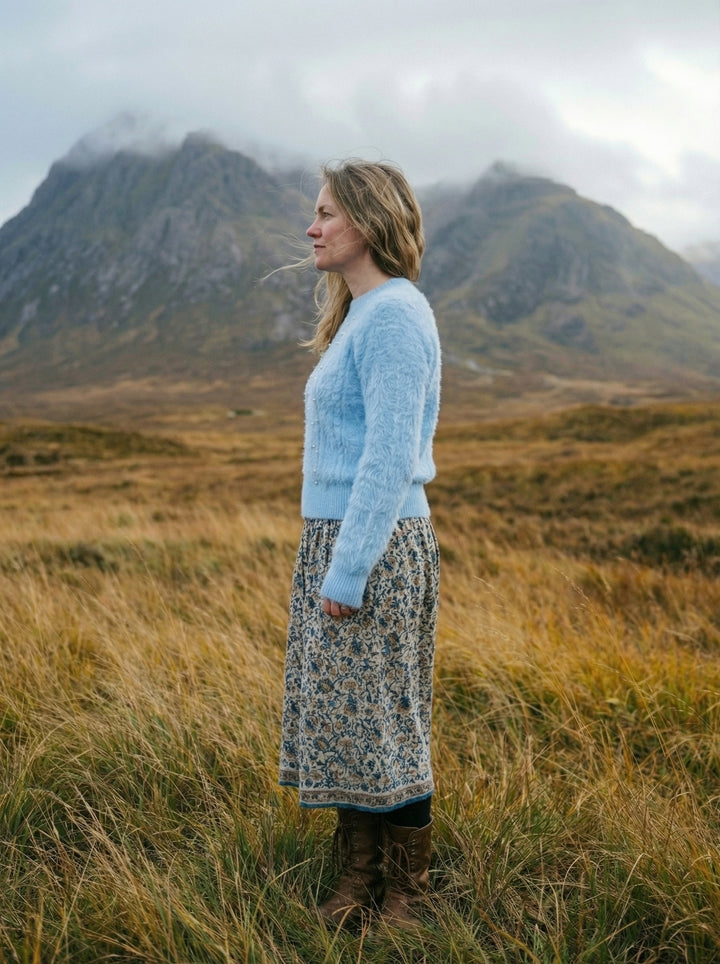 Luxury Cashmere & Fur-Effect Ribbed Jumper – Glamour Knit with Metallic Button Detail (UK 8-12)