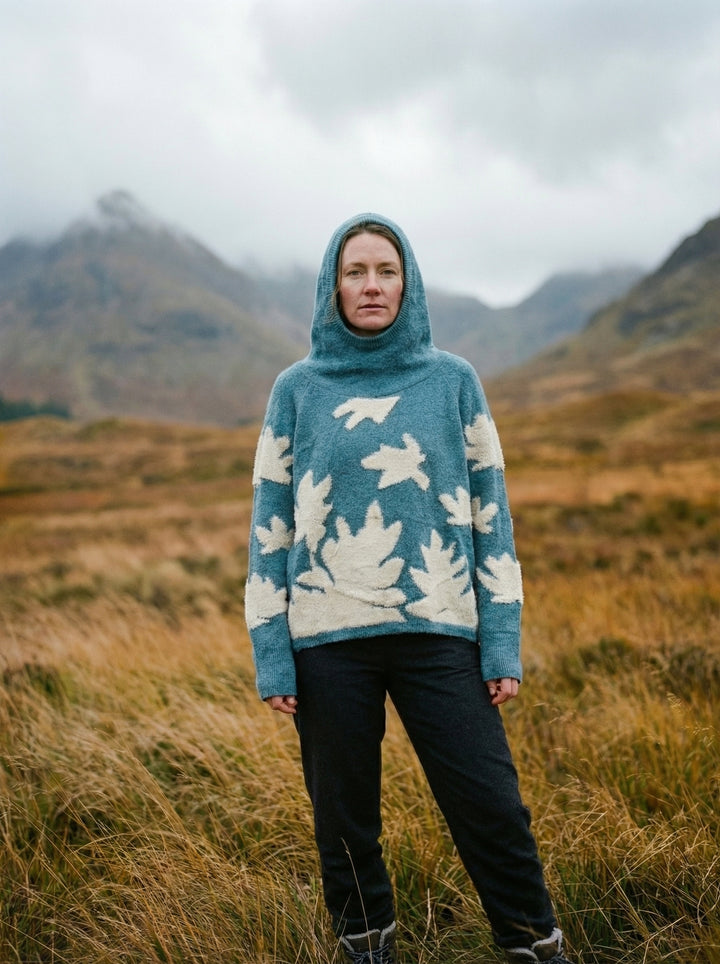 Luxury Embroidered Cashmere Hooded Jumper – Oversized High-Low Knit with Floral Detail (UK 8-14)
