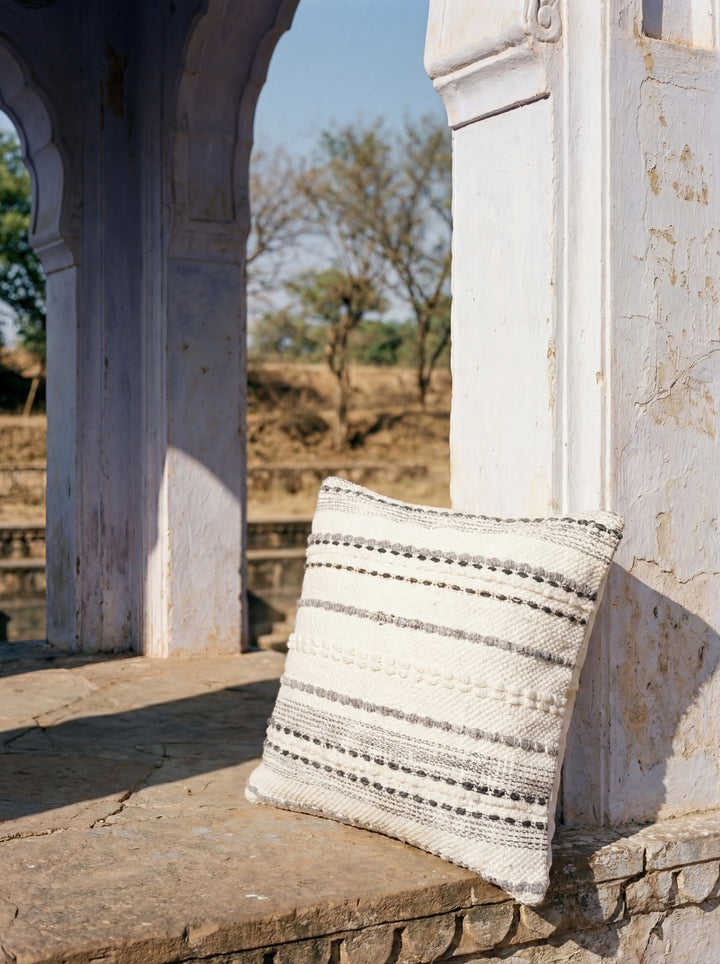 The Cluster Weave: Handcrafted Indian Cluster Weave Cushion – 18x18" Sustainable Cotton