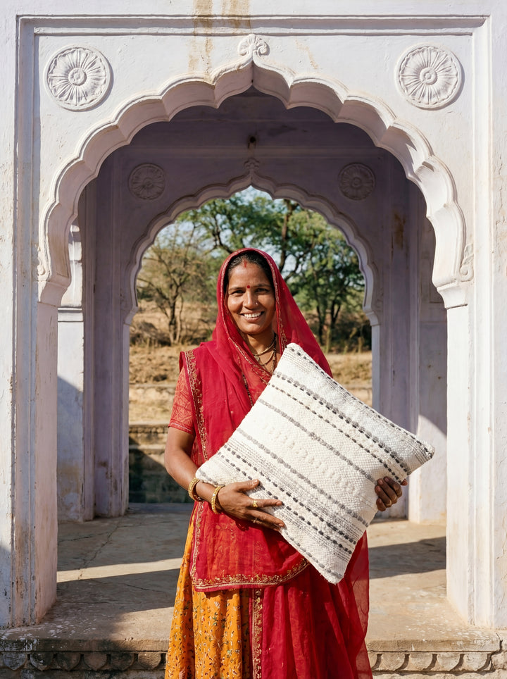 The Cluster Weave: Handcrafted Indian Cluster Weave Cushion – 18x18" Sustainable Cotton