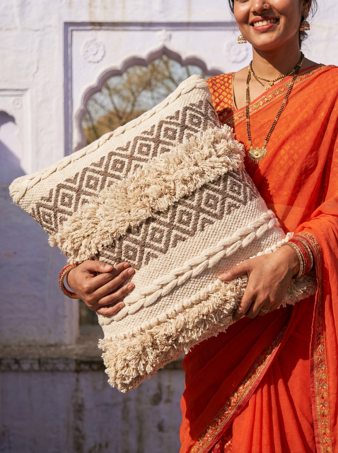 The Earthy Minimalist: Ivory Hand-Woven Cotton Cushion Cover – 18x18" Ethically Sourced