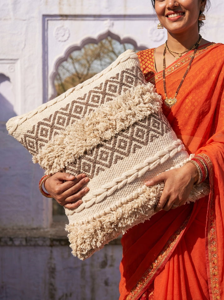 The Earthy Minimalist: Ivory Hand-Woven Cotton Cushion Cover – 18x18" Ethically Sourced