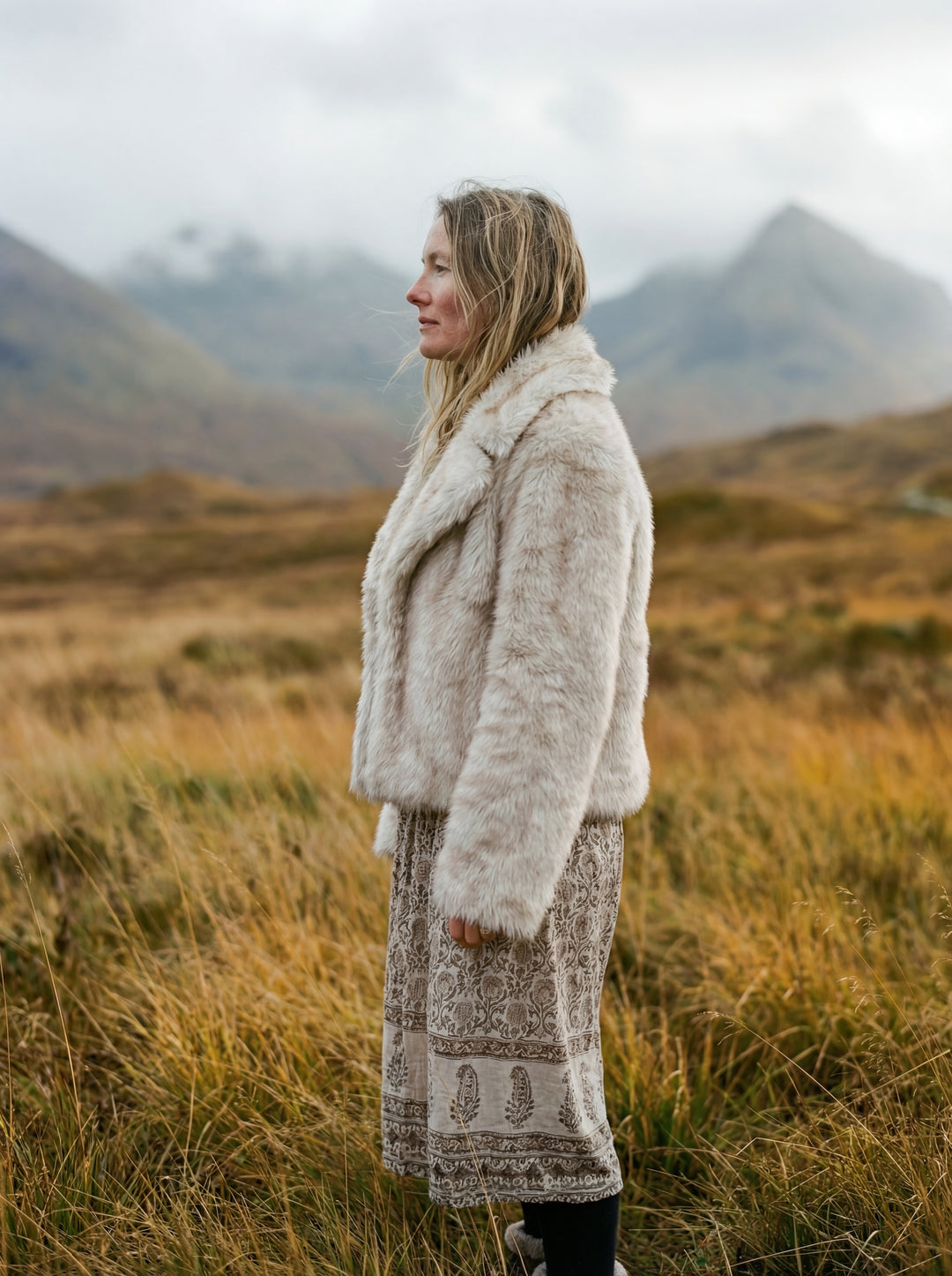 Luxury Vegan Fur Cropped Coat – Sustainable Hemp & Recycled Blend – One Size (UK 8-14) (Copy)
