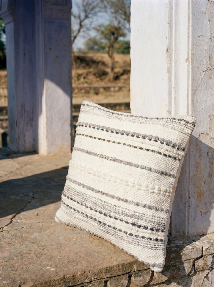 The Cluster Weave: Handcrafted Indian Cluster Weave Cushion – 18x18" Sustainable Cotton